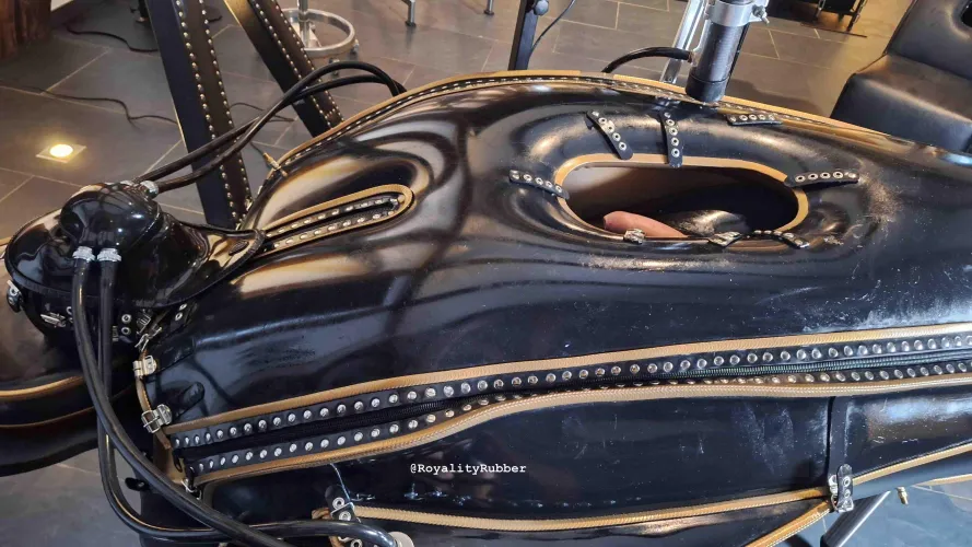 Total enclosure in heavy Rubber by RoyalityRubber