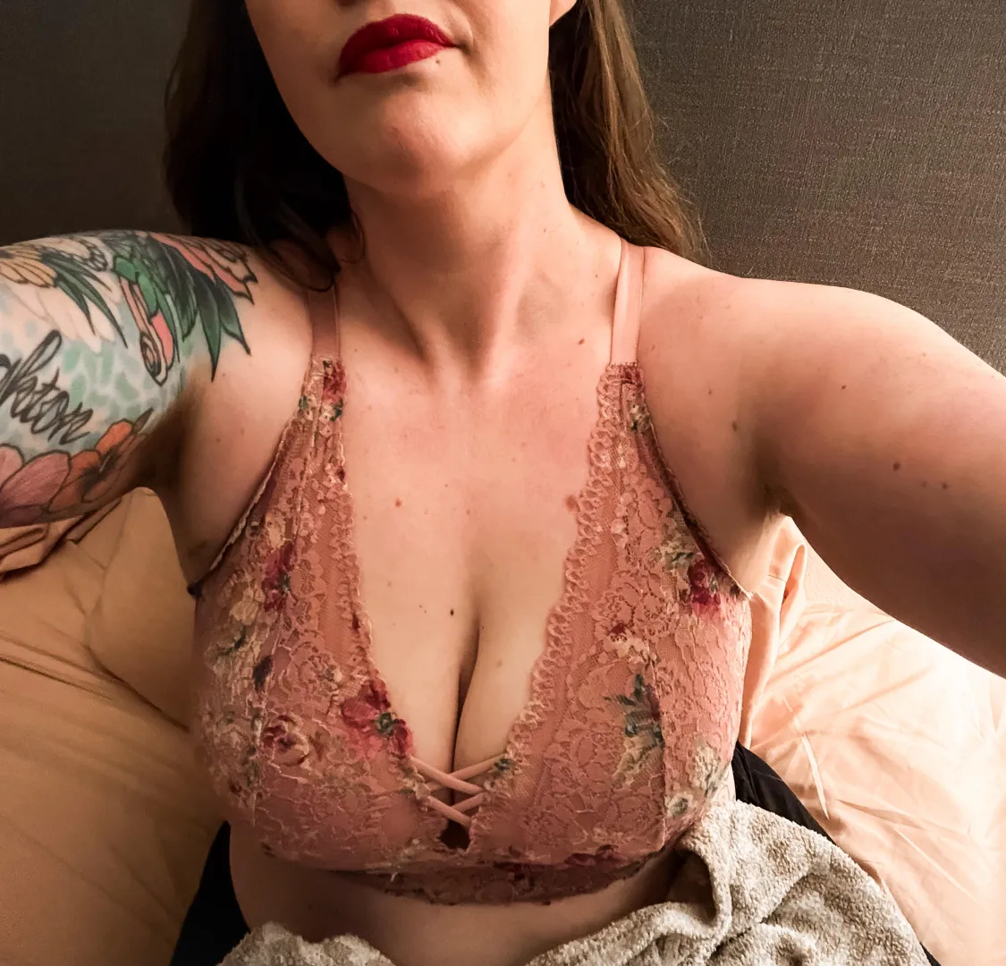 Trained to handle pressure. Care to test me?  posted by ValkyrieAfterDark