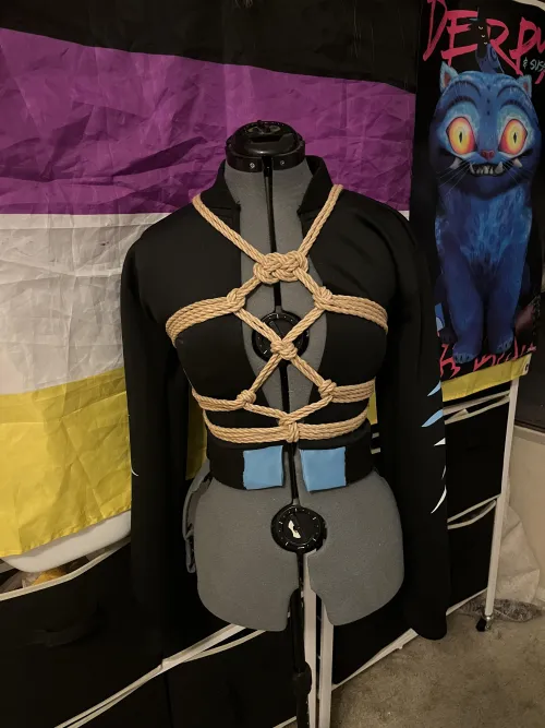 Tried a Celtic knot by beepitboopit