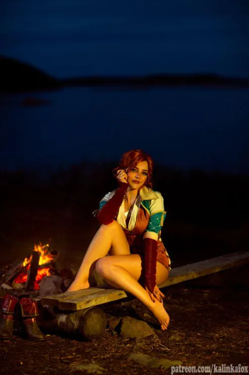 Triss Amazing Legs (KalinkaFox) by Mxfyn