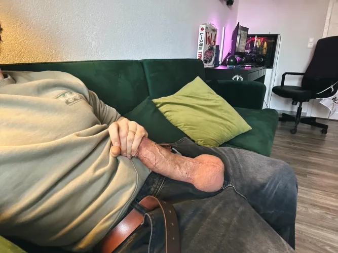 Trop chaud pour faire la sieste du dimanche ^^ by IittIecaprice