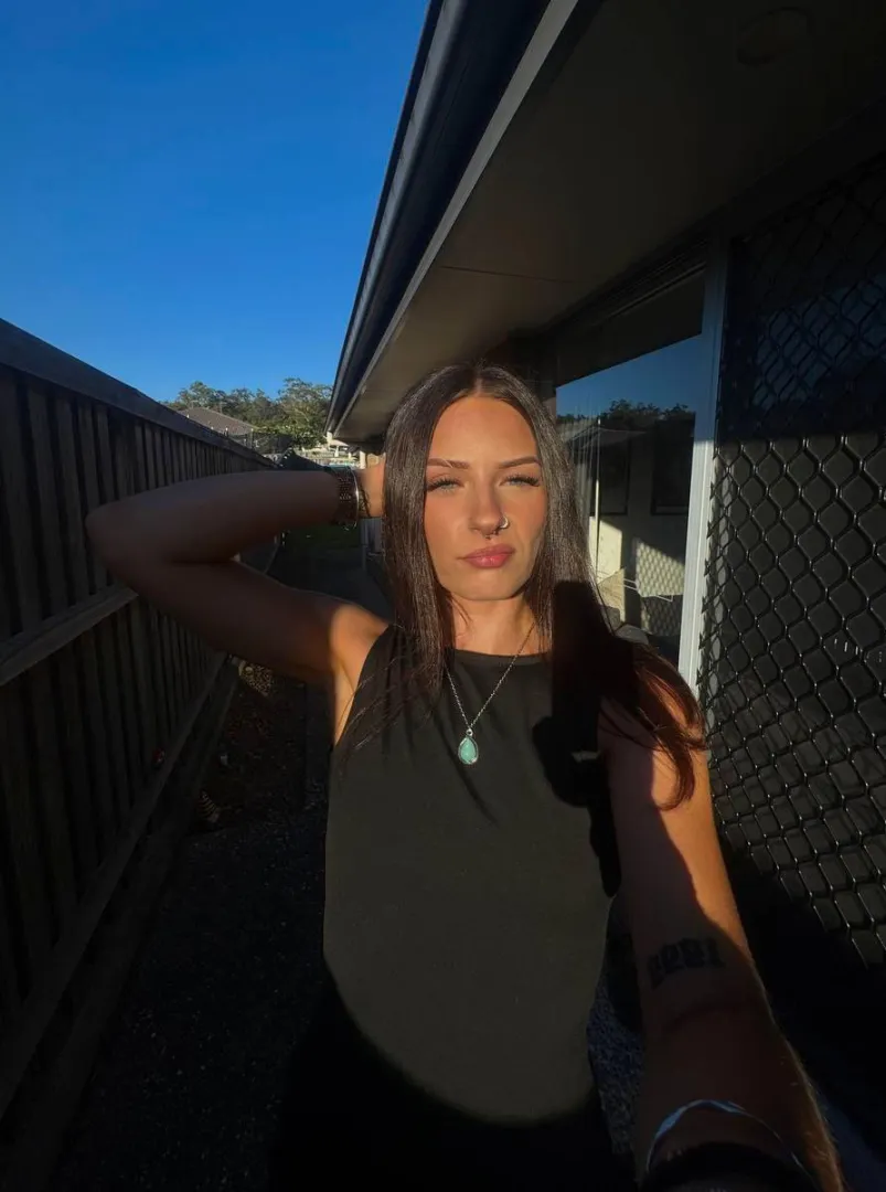 try not to stare too long posted by mochacaramela