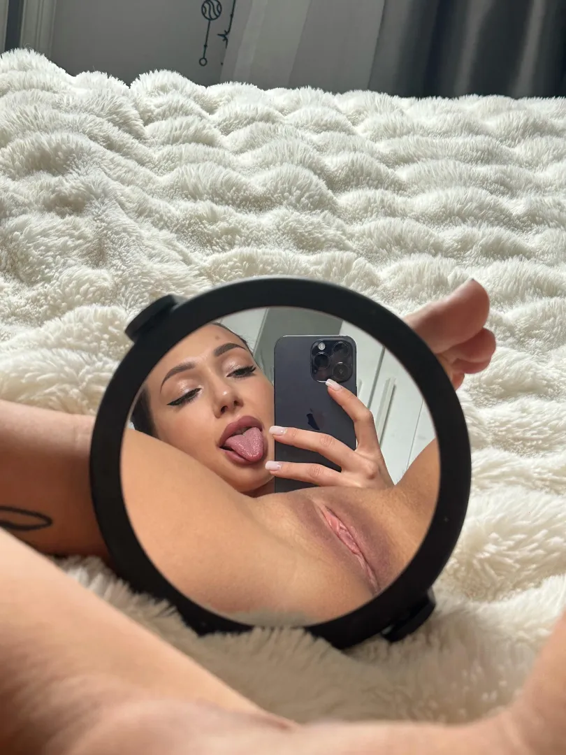 Trying to be sexier for you) posted by nurpirva