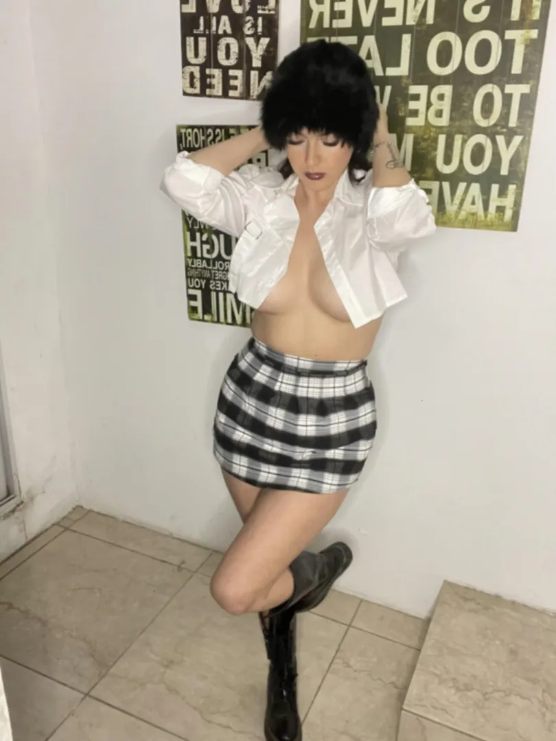 Tu préfères que je te laisse deviner ce que je retire en premier ?