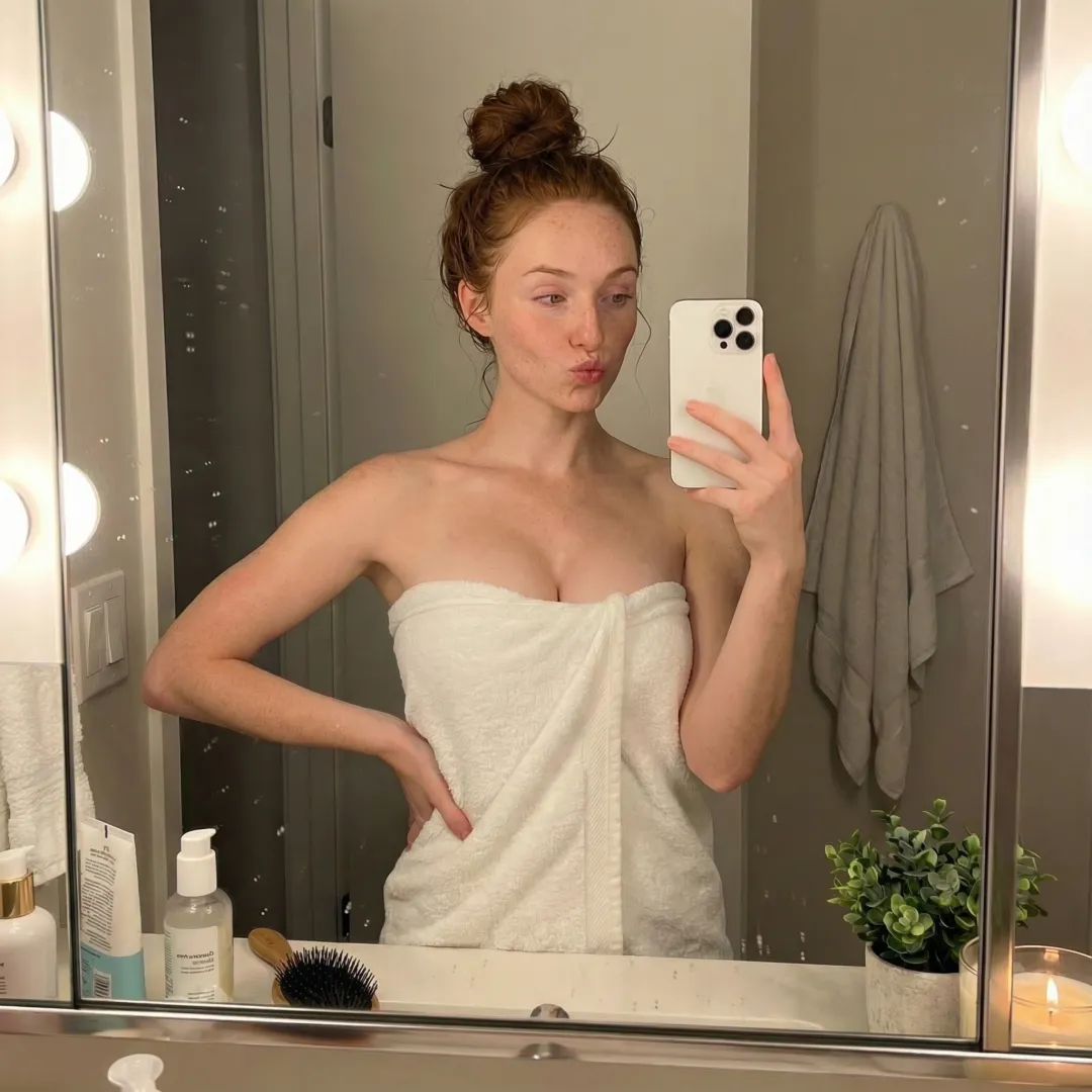 Tu veux retirer ma serviette ? posted by Curious_Scarcity3769