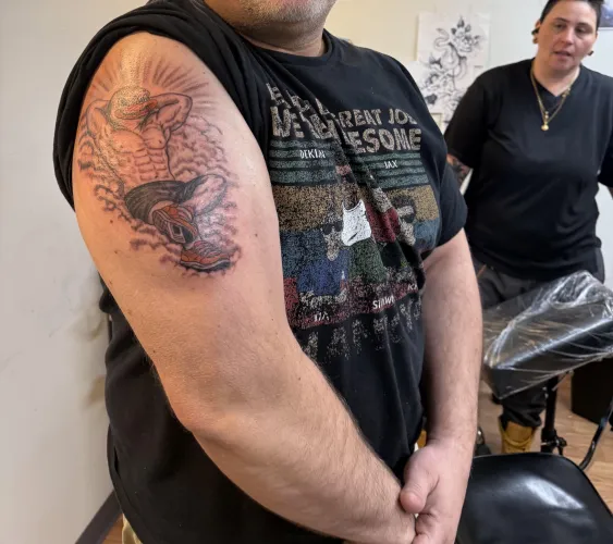 Tuesday all day or wed morning. Truly just looking to find a couple or single women that I’d like minded in the pursuit of nsa fun. Nothing crazy can meet in public place first if you want text first what ever works by Dizzy101pgh