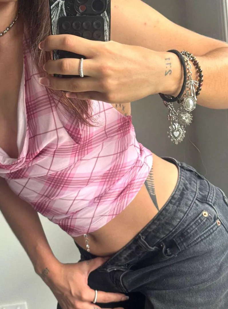 tummy kisses optional posted by Bunnyappleh