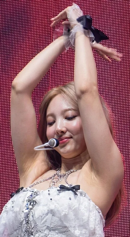 Twice - Nayeon by ShadowFromAbove123