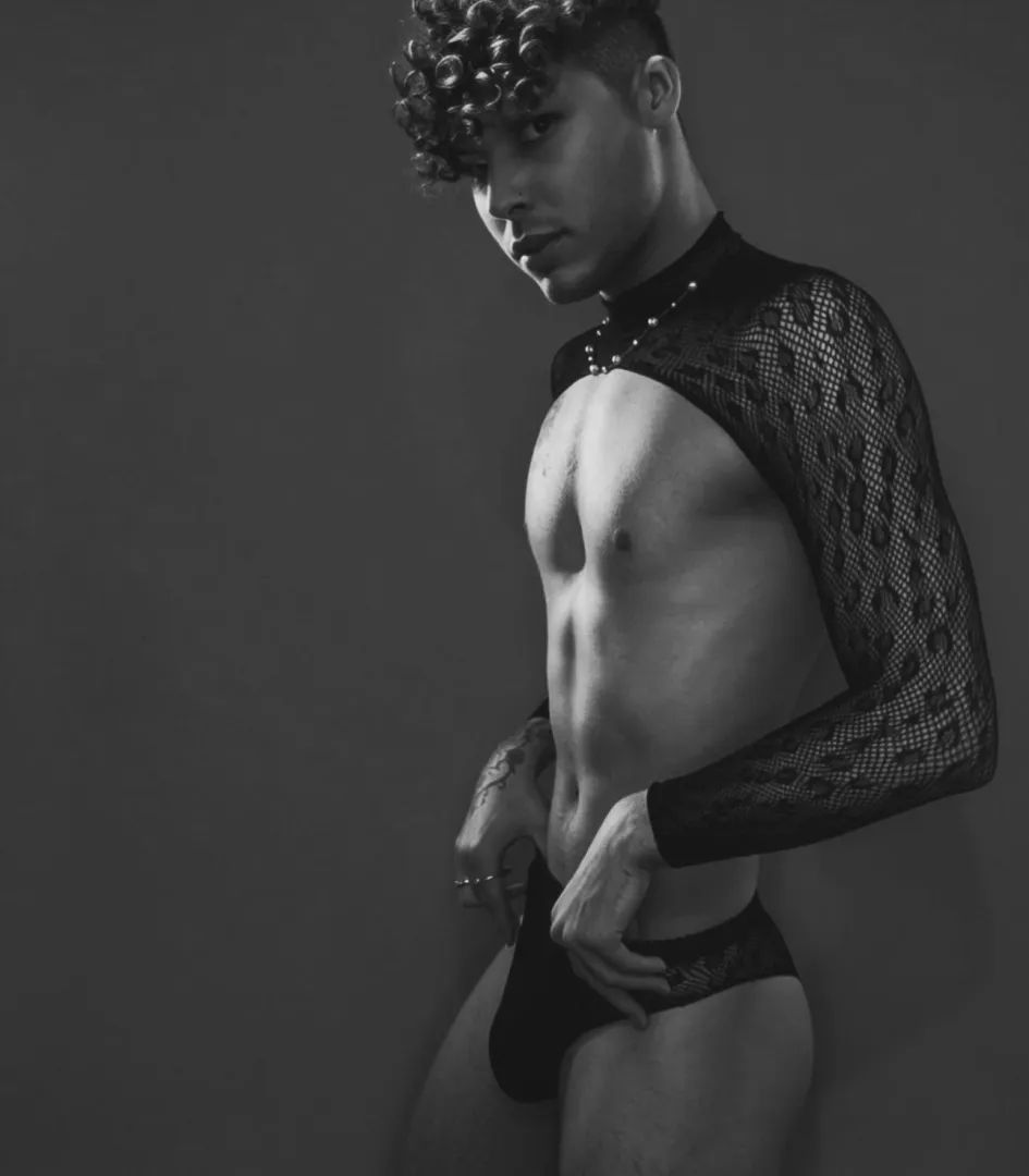 Twink posted by kquiee101