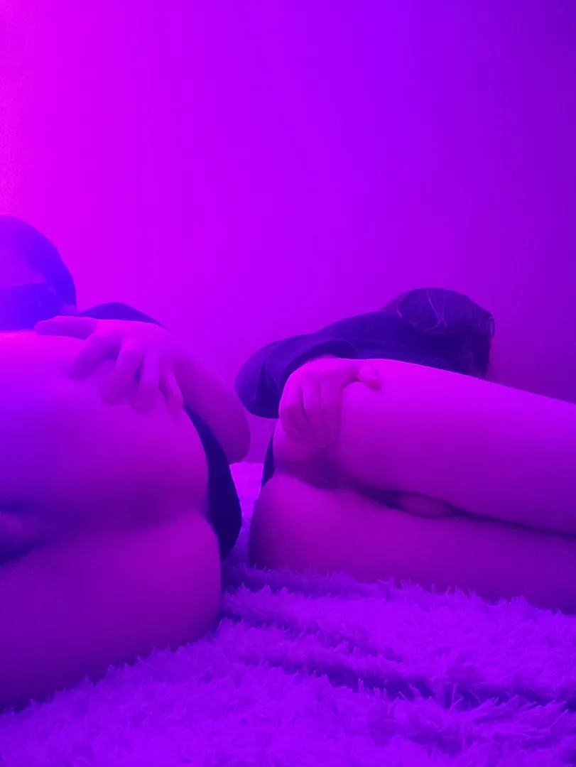 Two cute boys :3 posted by Fluid-Look961