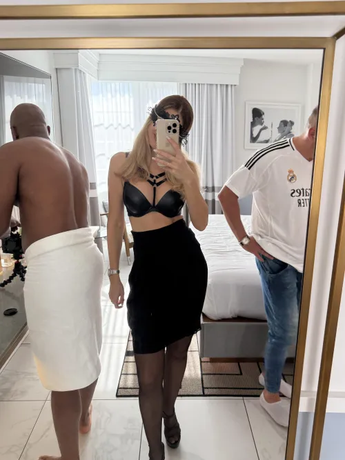 Two men, but only one will fuck today by evalexxx