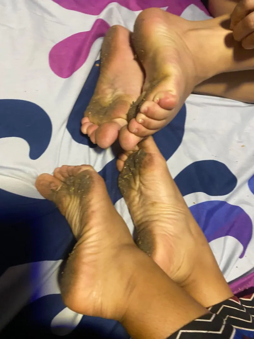 Two pretty girls, and two sets of dirty feet posted by SweetFeet2727