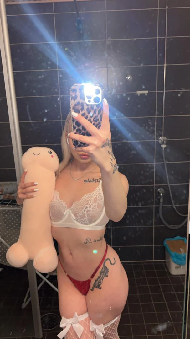 Tykkäätkö mun asusta? posted by OpportunityWide9137