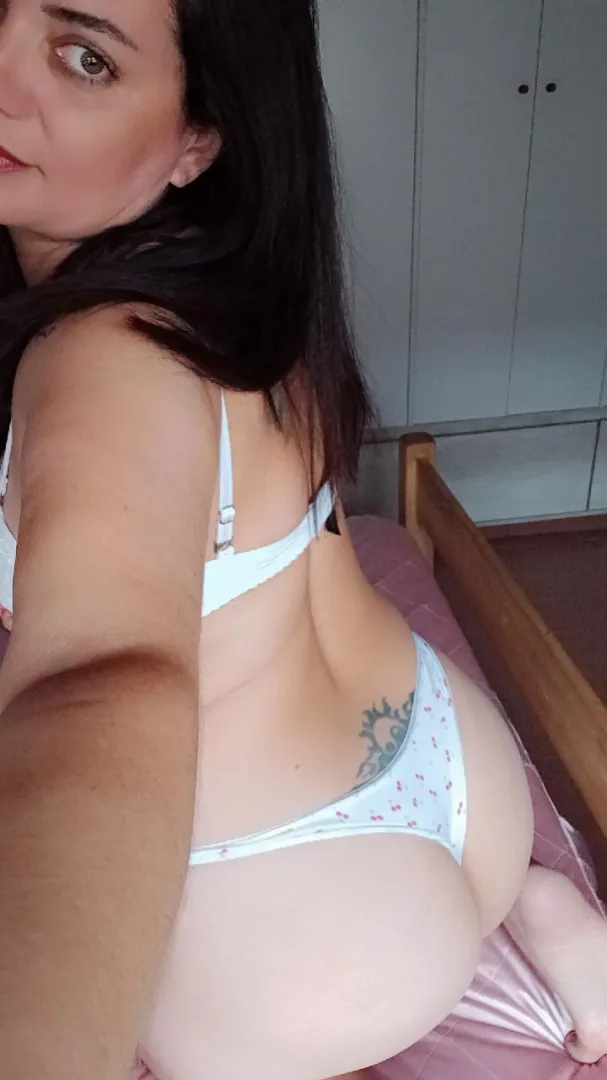 Ufff, I love the way you look at me posted by musa_secret