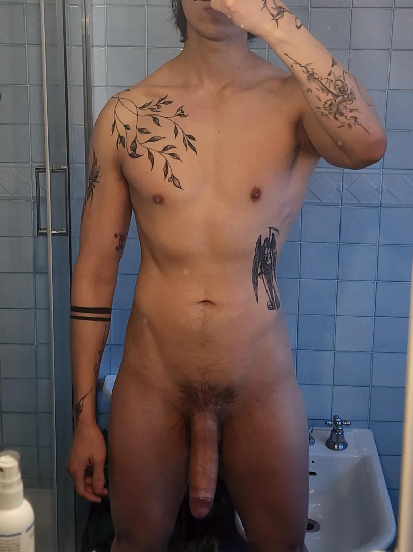 Ultimate test of your gag reflex posted by Alternative_Drag_235