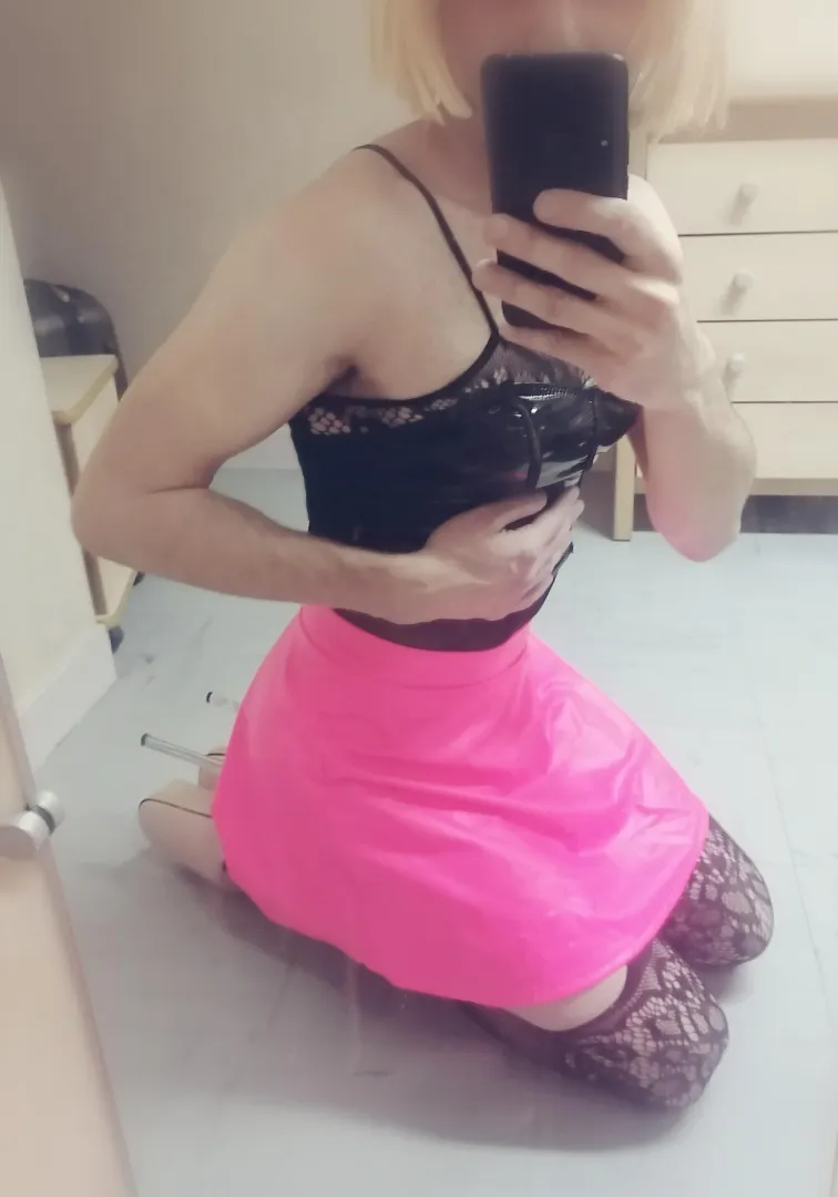 Un peu de temps pour me faire belle, tout le reste pour vous posted by Serviable_Freya