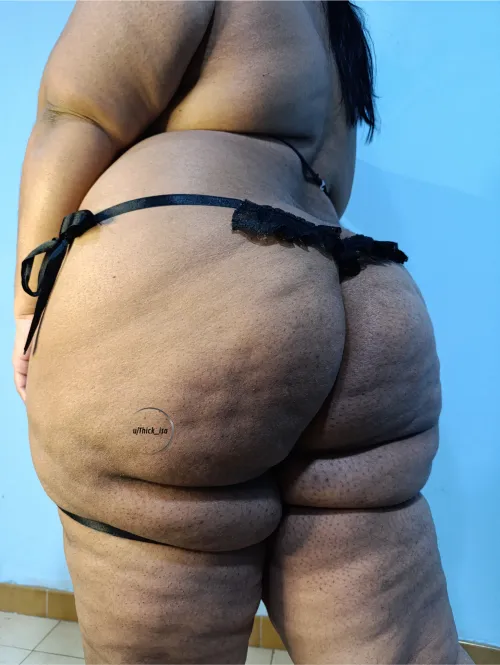 Uncover this huge Valentine's gift by Thick_isa