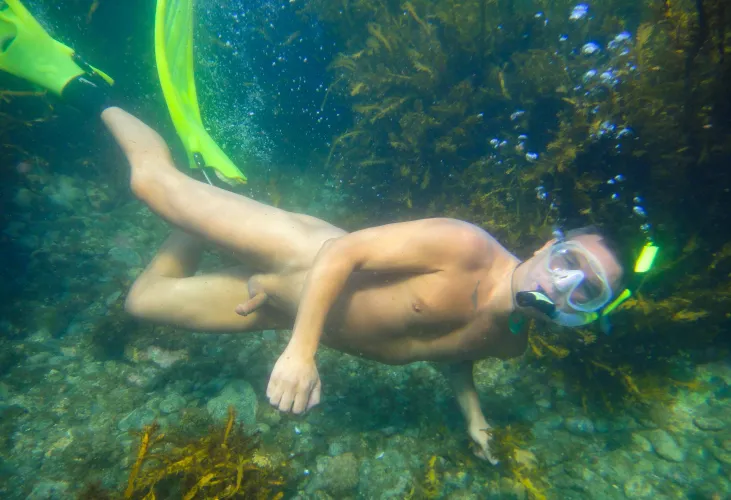 Underwater adventures by seriouslynarced