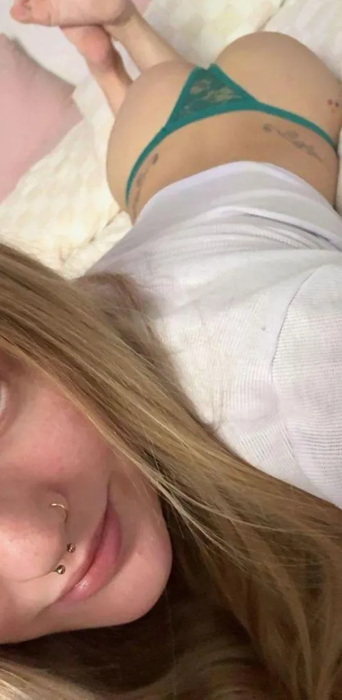 unusual color but i can still rock it by dreamysparkler-