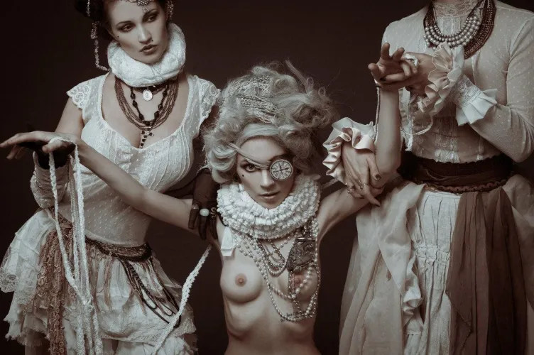 Unusual timepiece by toasterpedia