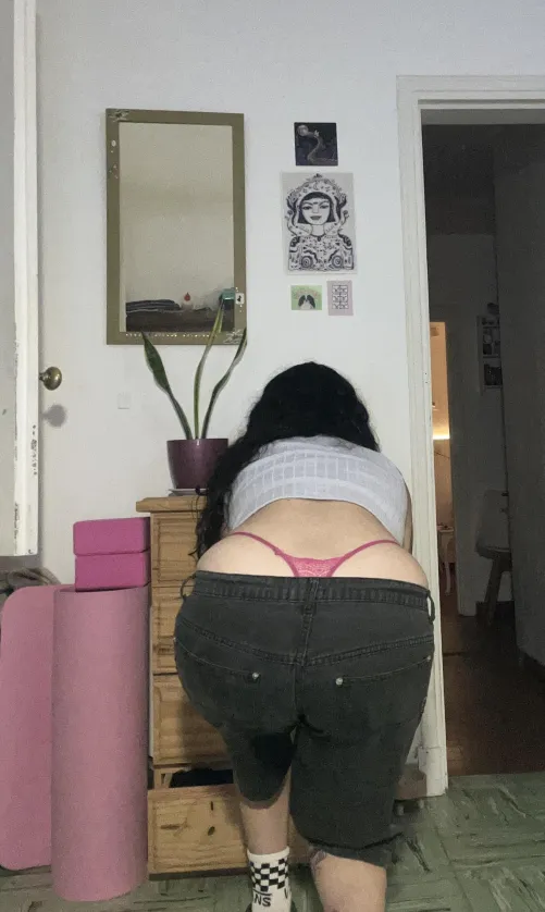 ups… by meganstar44