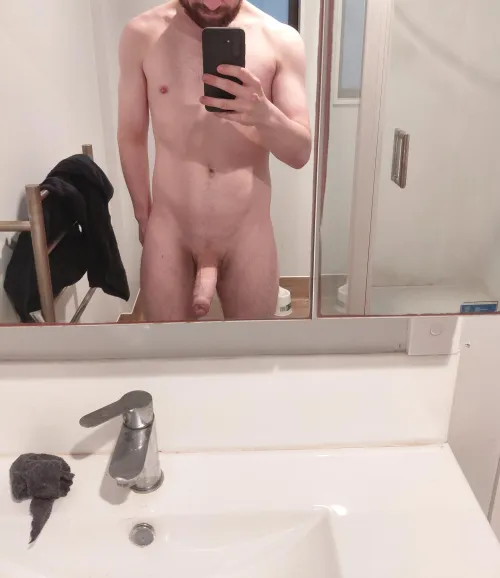 Upvote if you're smaller. Comment by how much  M 20 by WristThickGuy