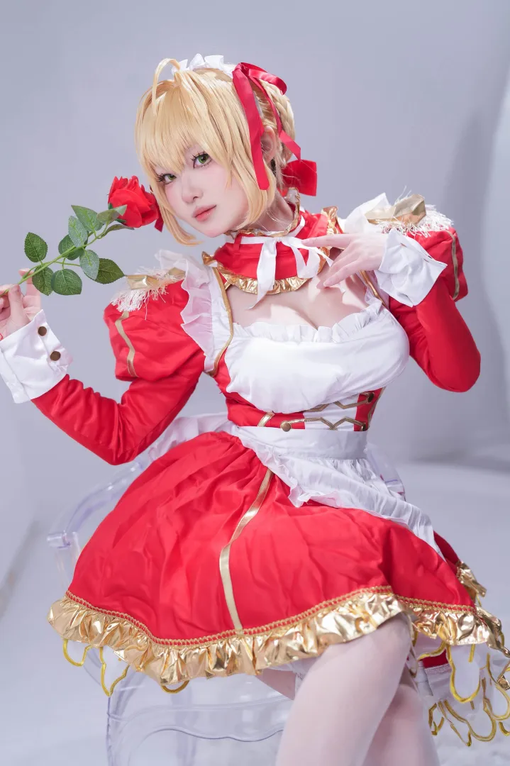 @URUR__s FGO Nero Red Maid Cosplay posted by Pwnagepancakes