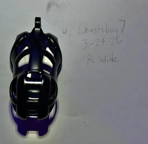 [US] Trade R Wide for R regular by Chasteboy7