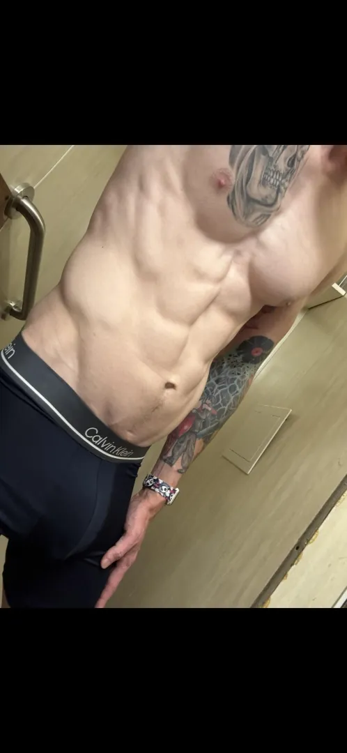 USA only unless you want to pat the insane shipping. … $60 Ship tomorrow. posted by Drewxxx6