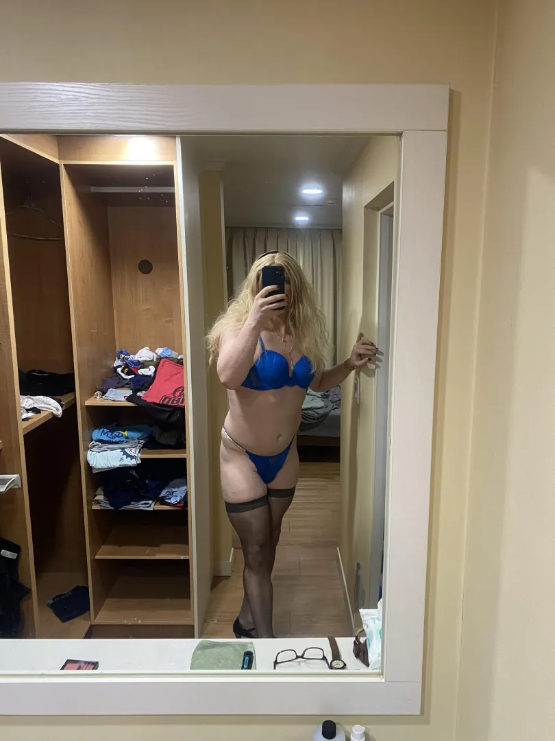 ⁠[USA] #South Carolina - Sissy looking for dominant trainer posted by CDMichelle89