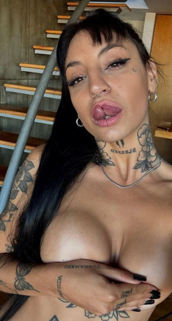 Use my tongue for your dick posted by LustyBaddie69x
