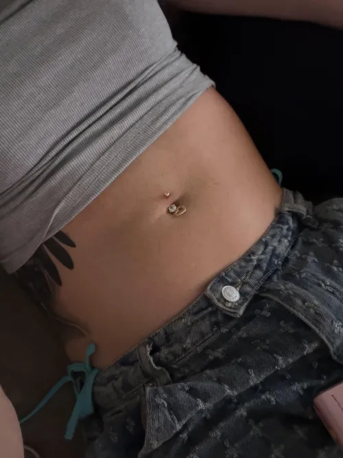 Use your tongue to play with my piercing by chaisstarr