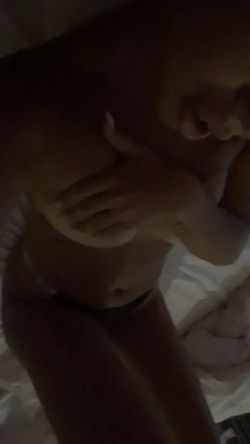 uttråkad o vill ha lite kul by Roligtjej32