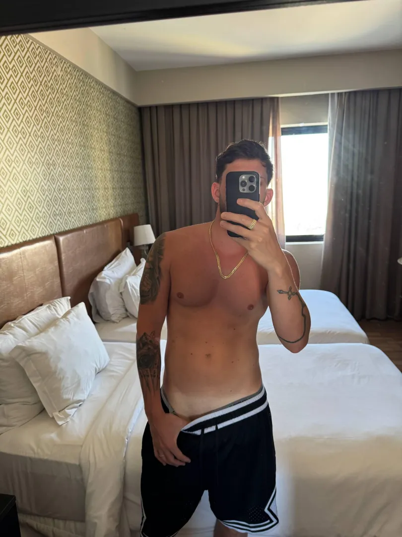 v for you :* posted by chris_top99