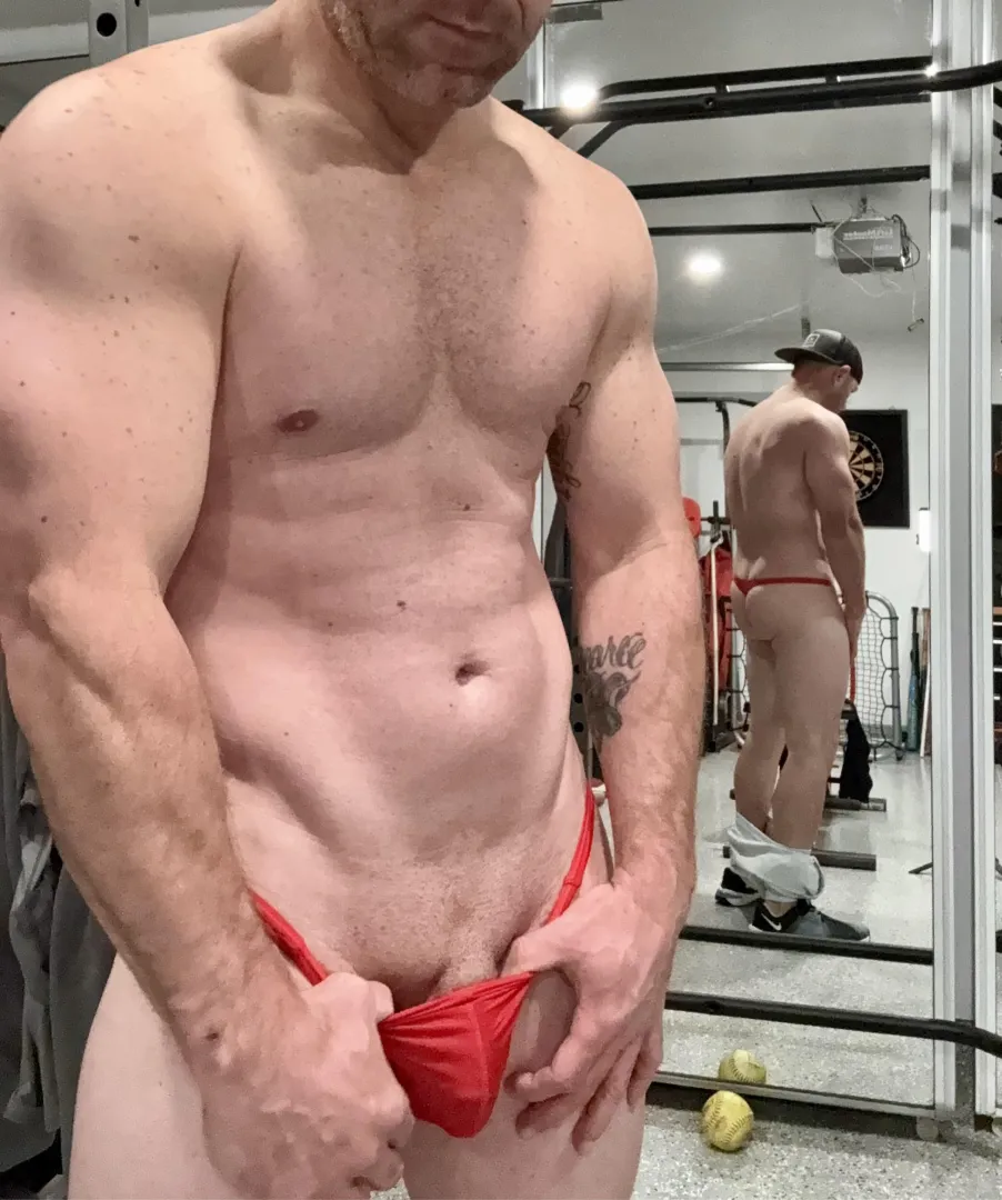 V in a thong posted by Btp2487