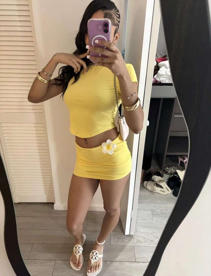 vacay feet posted by cyberbratsierra