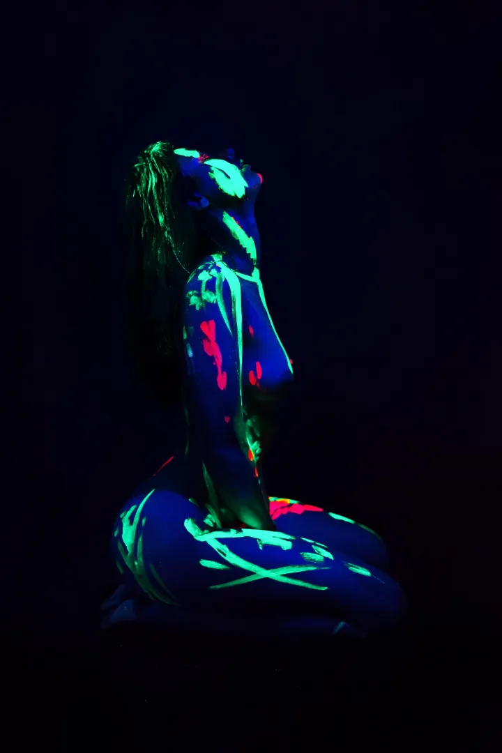 Valentina posted by Fluorfilm