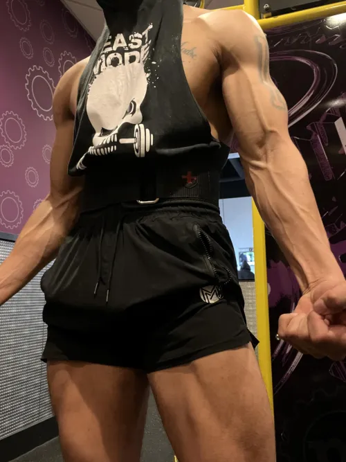 Veiny by AdonisFit69