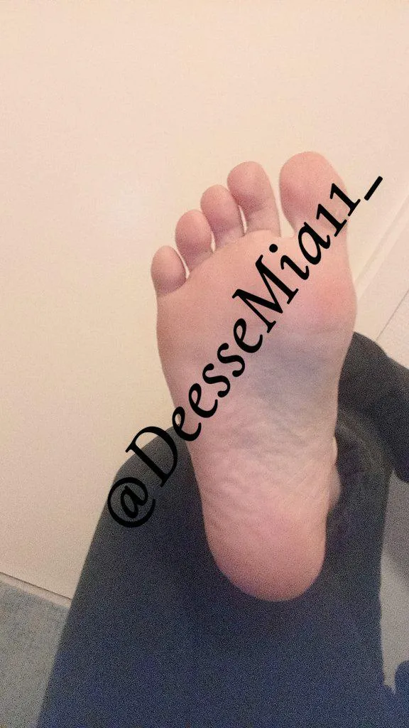 Venez Dm ❤️ posted by MiaFeetGirl_