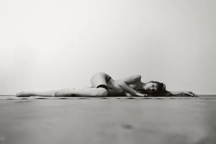 Veronica's Dunes Studio photography by me [Canon R6 + rf 28-70 f2.8] by Glad_Fennel_9481