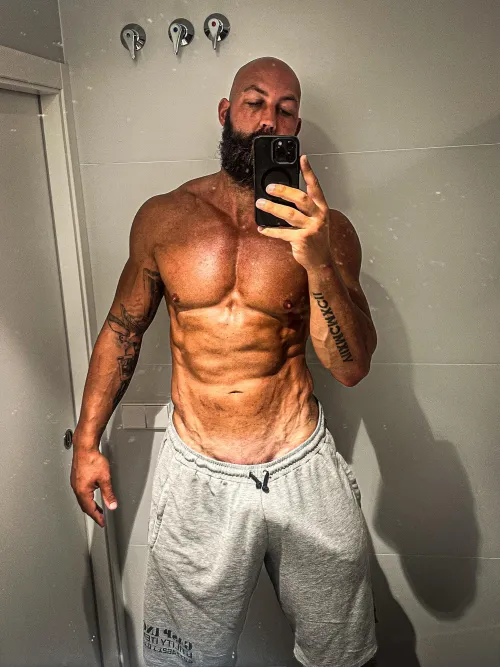 Very flat but DatV tho by anabolic_temple