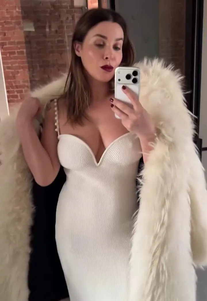 Victoria Koblenko posted by Baylisstic21