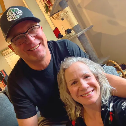 Visiting Utah near St. George next week. Couple here; would love to find a solo woman or a couple to play :) by Ok_You_1582