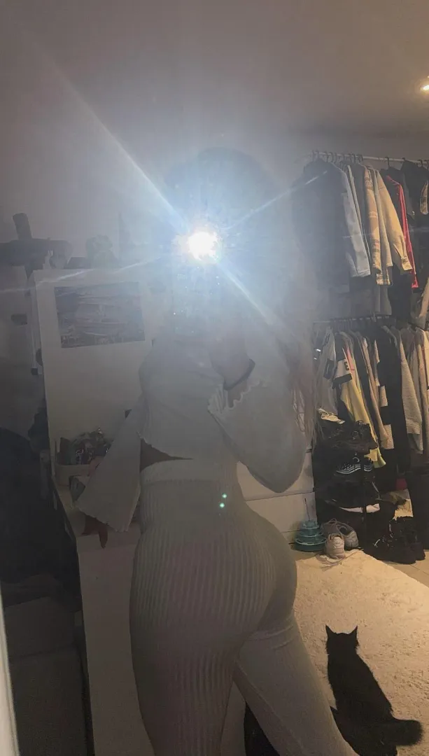 (W)23 und horny sexting…? posted by No-Sock-3290