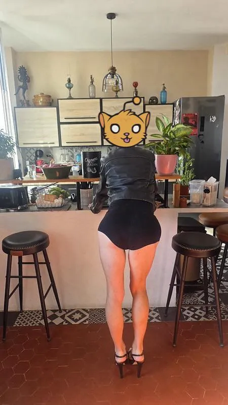 Waiting for daddy posted by maipet