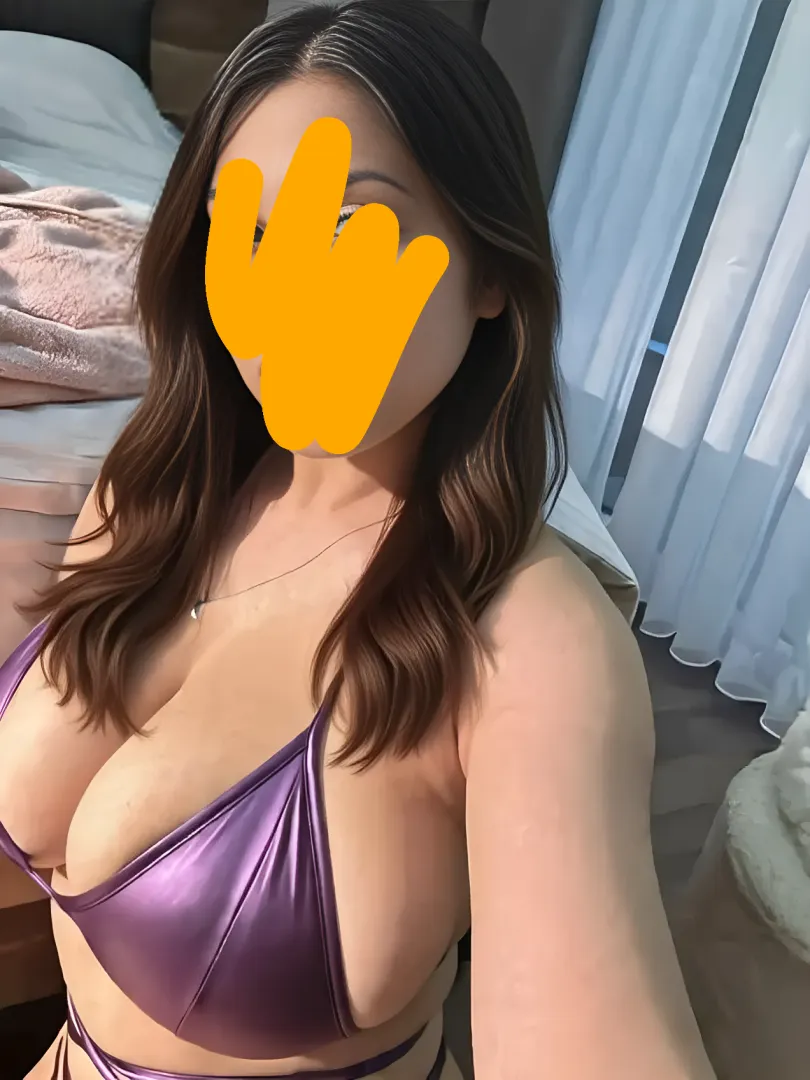 Waiting for my bf in this  posted by Character-Bar165