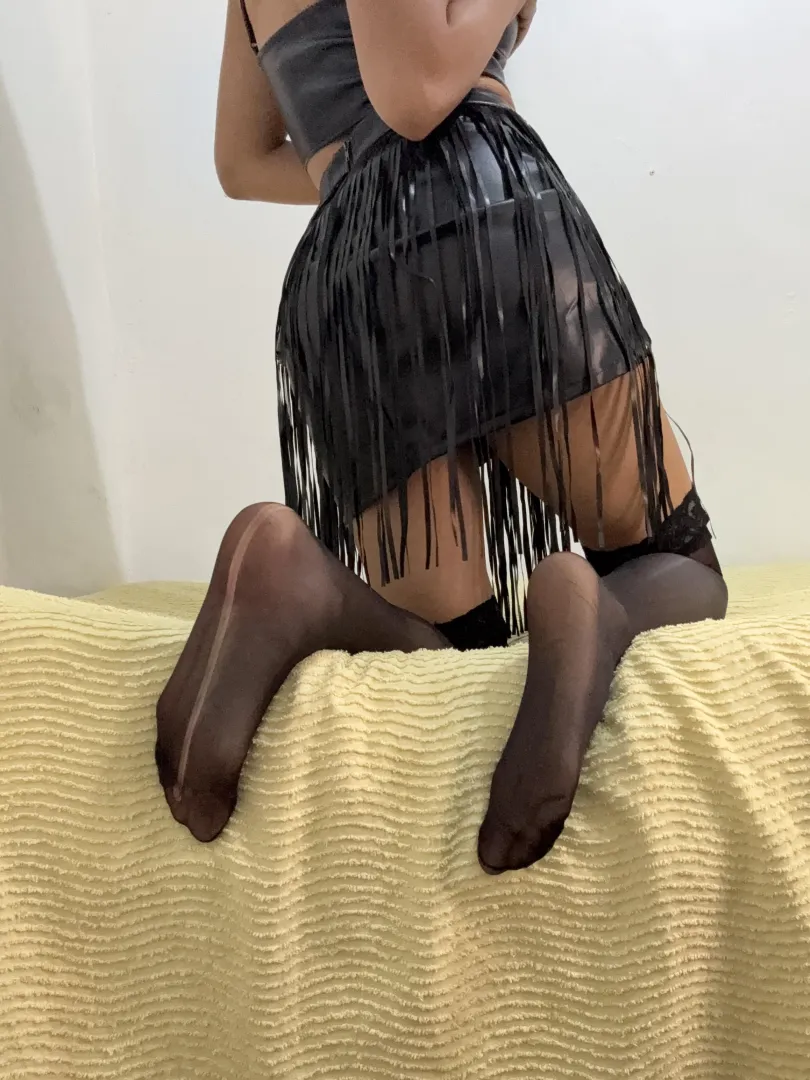 waiting for my Valentine's Day gift posted by adricurly