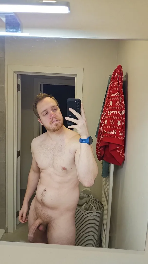 Waiting for you  (27) posted by LiftingTheIron