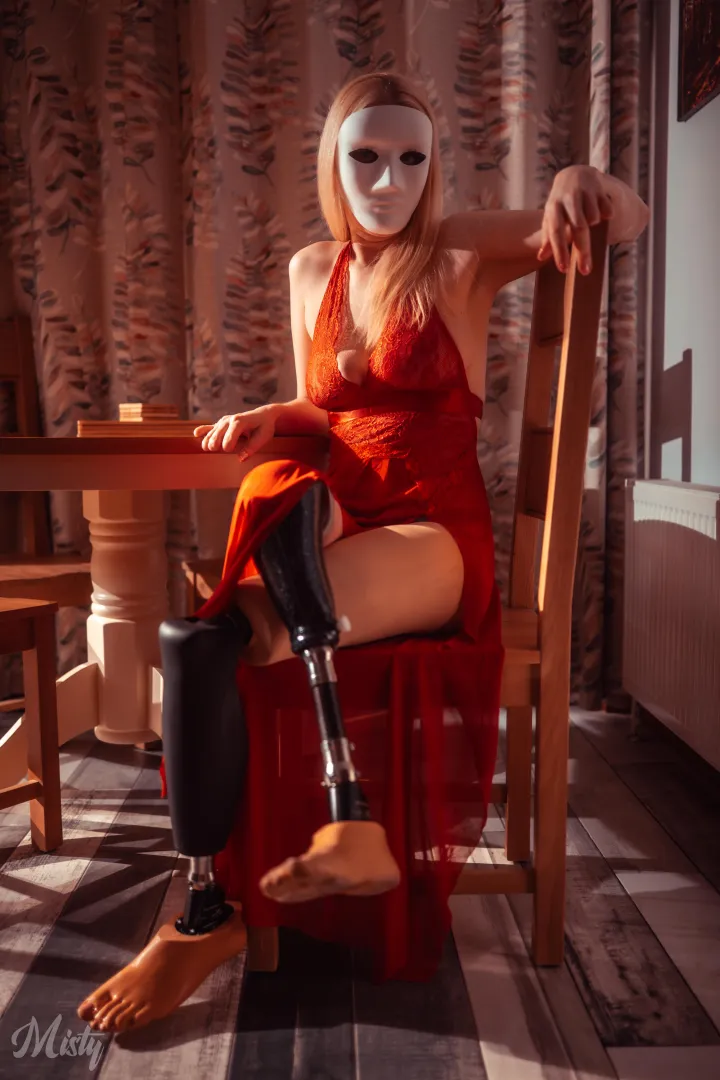 Waiting for you to make my lunch so I can be yours  posted by thatmysteriouswoman