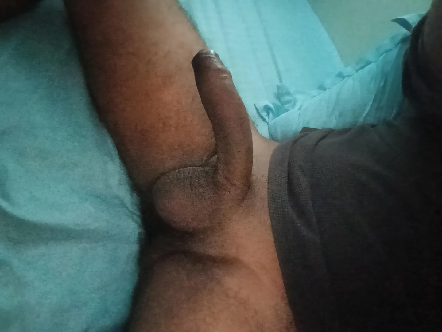 Waking up like this is the only cure for overthinking.... Especially when it's on weekend posted by Historical_Call_5610